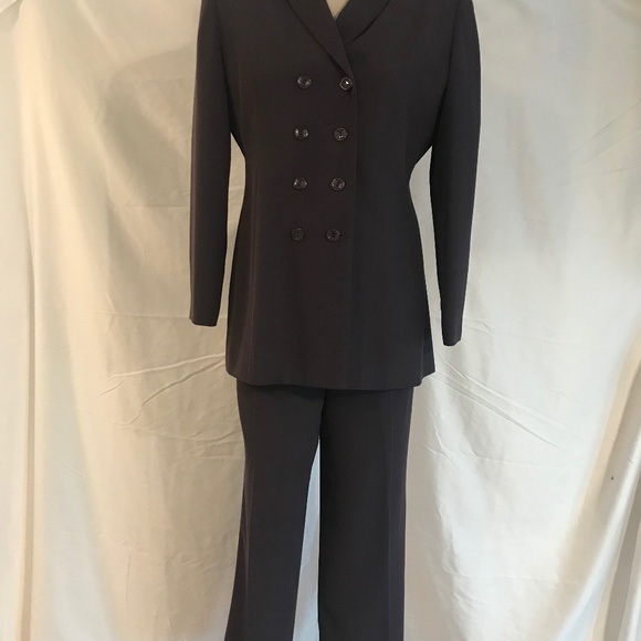 Larry Levine Plum Suit Jacket and Pants Size 12 P - Picture 1 of 2